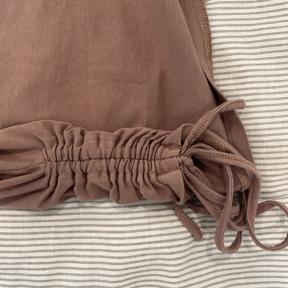 beige tank top - Picture 3 of 3